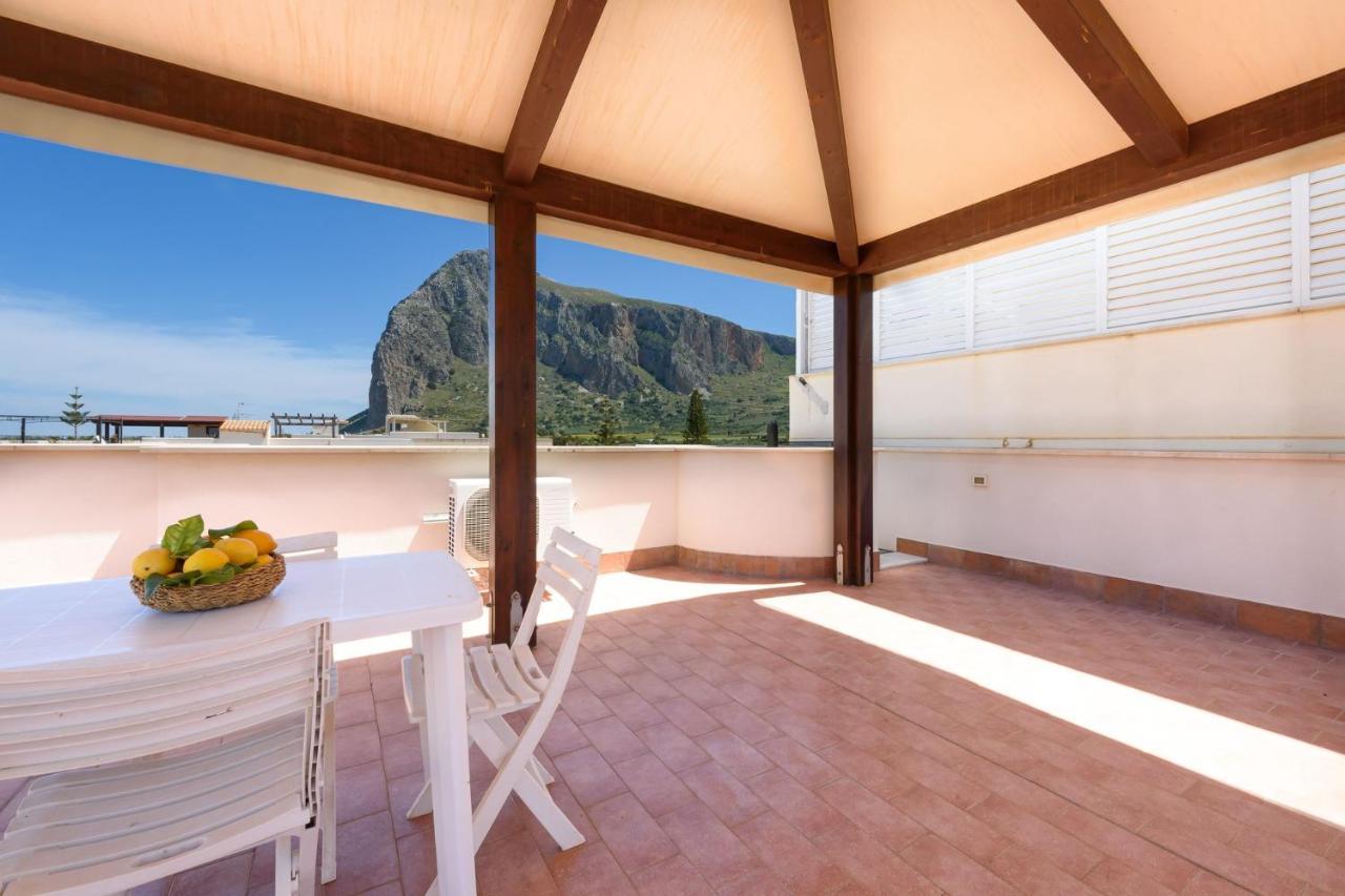 I Tre Golfi - Appartamenti Con Terrazzo Fino A 800 Mt Dal Mare 산비토로카포 외부 사진